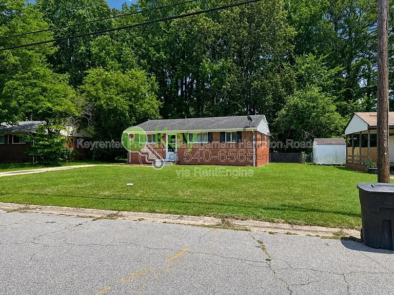 543 McLean St — Photo 14