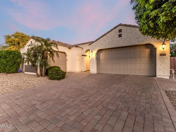 15619 W MINNEZONA Avenue, Goodyear, AZ 85395