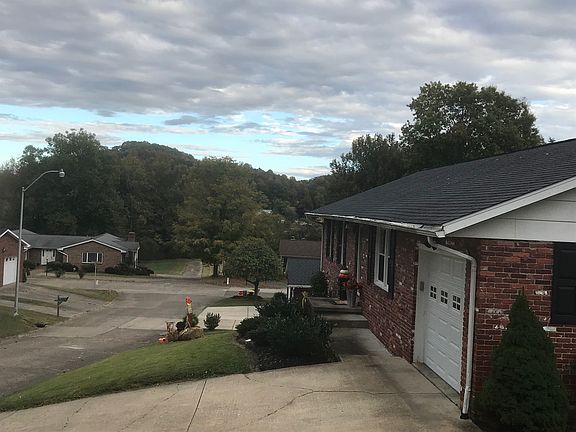 3rd image of 7002 Kanawha Farm Cir