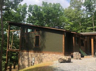 215 River Rock Ln, Blue Ridge, GA 30513
