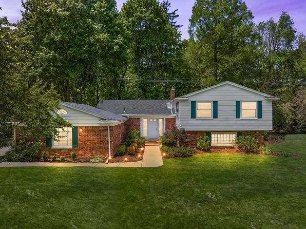 20410 Ronsdale Dr, Beverly Hills, MI 48025