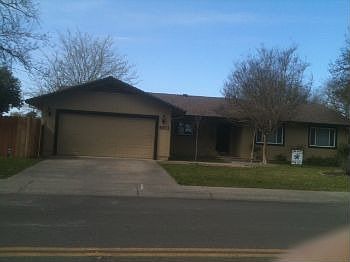 1st image of 6511 N Belmont Pl