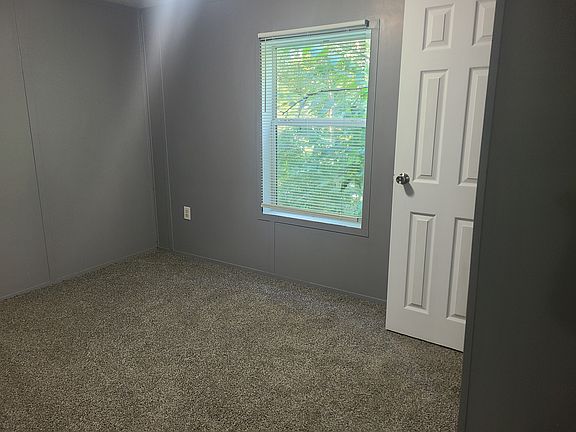 5th image of 111 Big Pine Dr