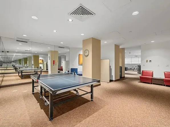 235 East 40th Street image 16 of 20