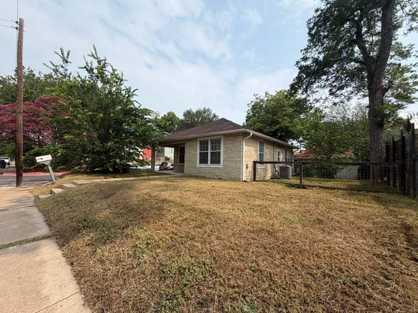 2100 E 2nd St, Austin, TX 78702