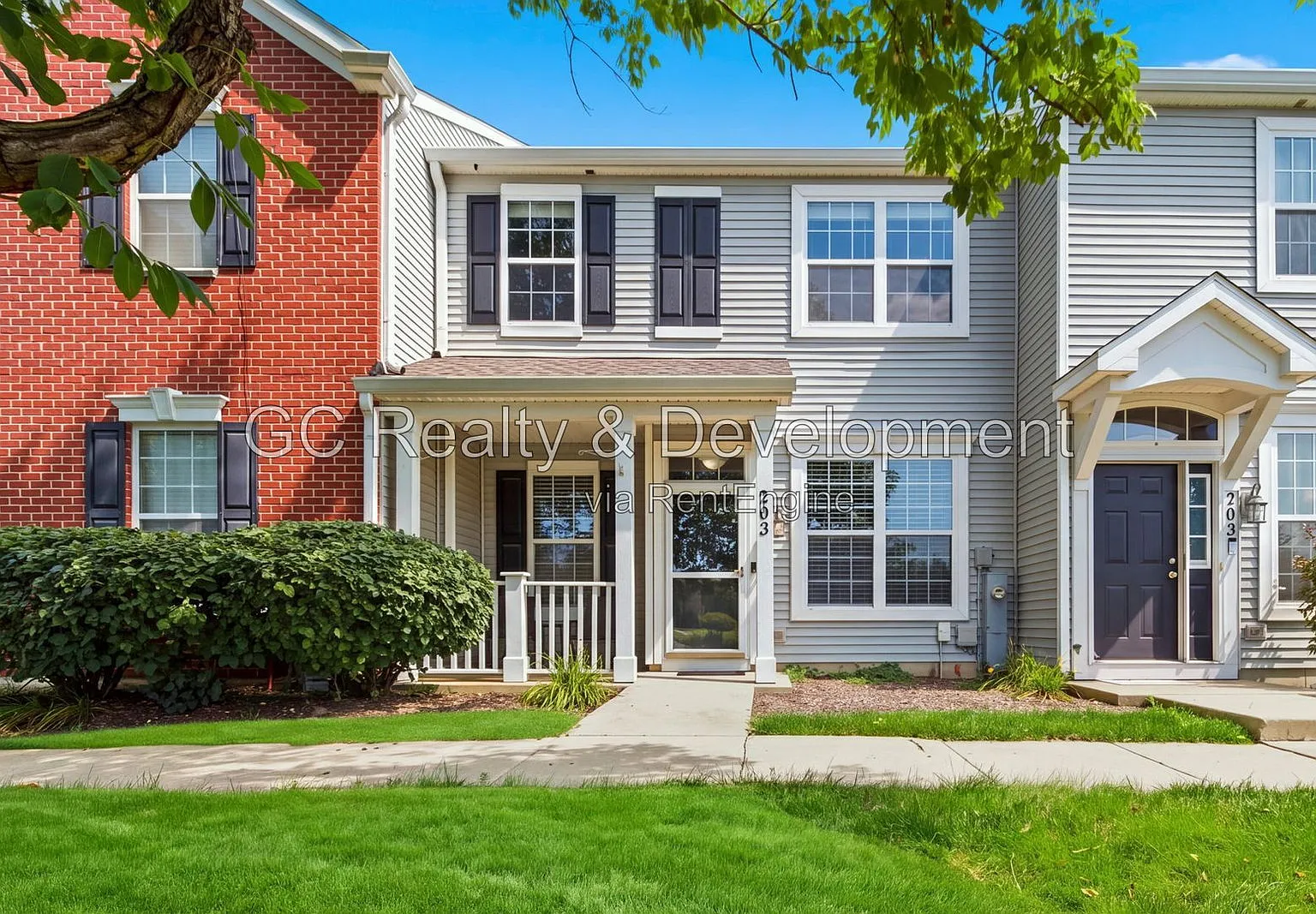 3 bed, 2.5 bath, 1500 sqft, $2,395 — Photo 1