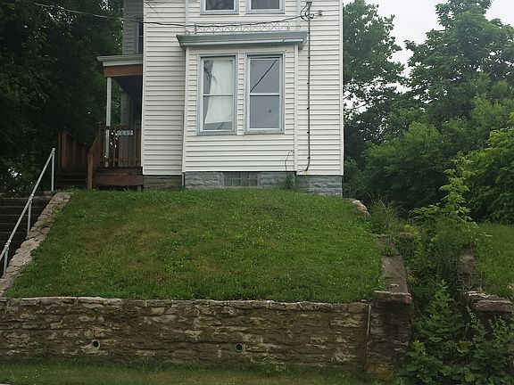 2nd image of 1849 Fairmount Ave