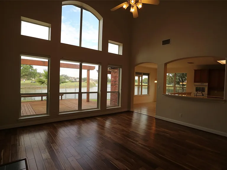 1215 Pelican Hill Ct — Photo 6