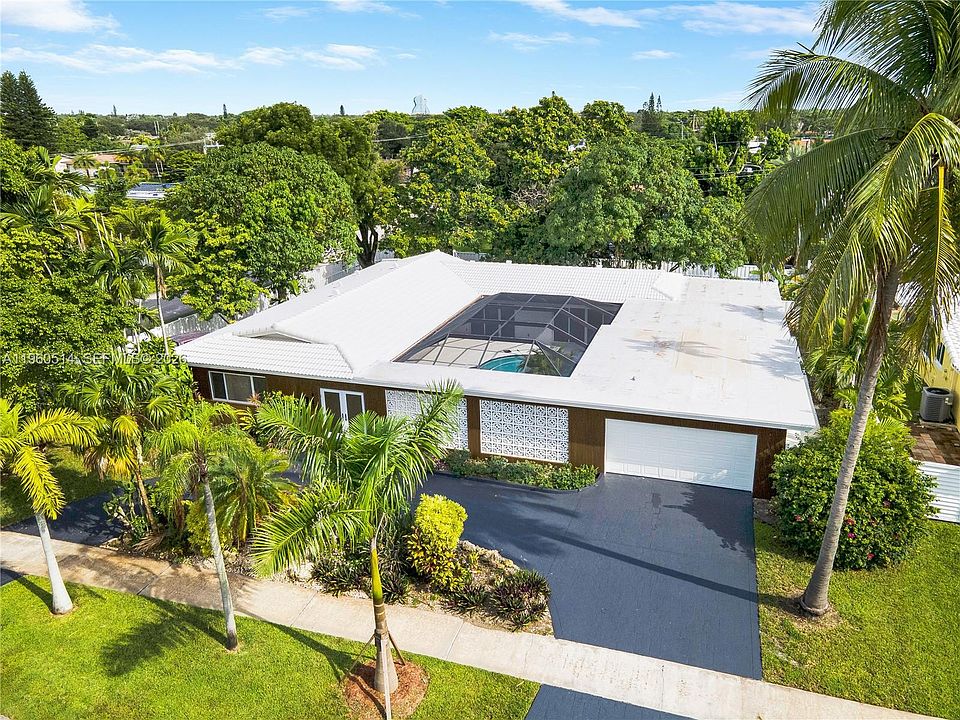 1st image of 4731 Pierce St