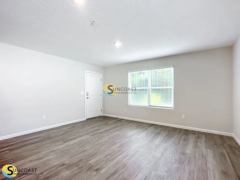 6523 Breezy Oaks Way #102 — Photo 4