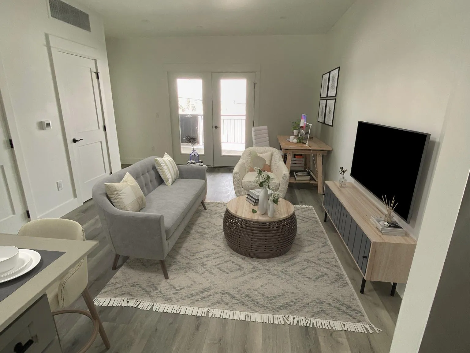 2 bed, 1041 sqft, $2,200 — Photo 3