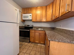 449 Kuamoo St APT 304, Honolulu, HI 96815