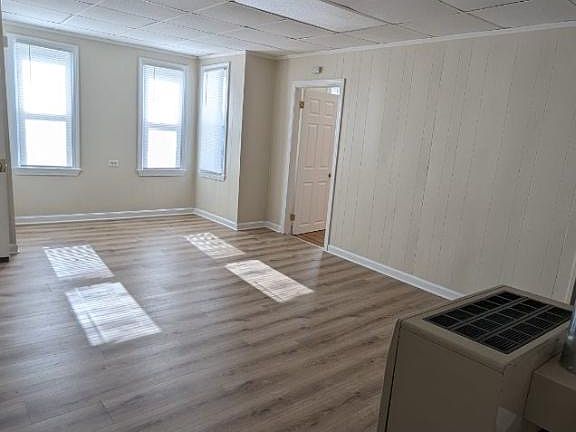 4th image of 206 Buffinton St #3