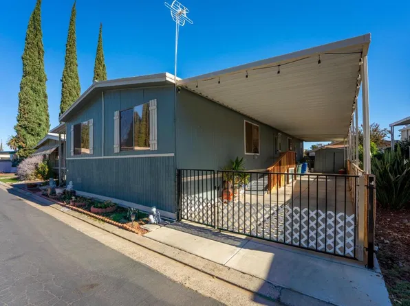 250 E Las Palmas Ave #80, Patterson, CA 95363