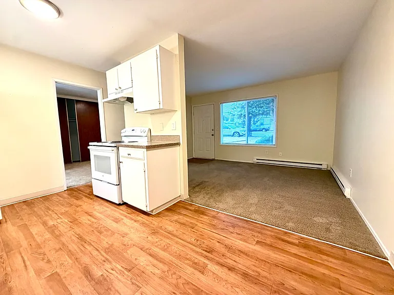 Sweetbriar Apartments — Photo 4