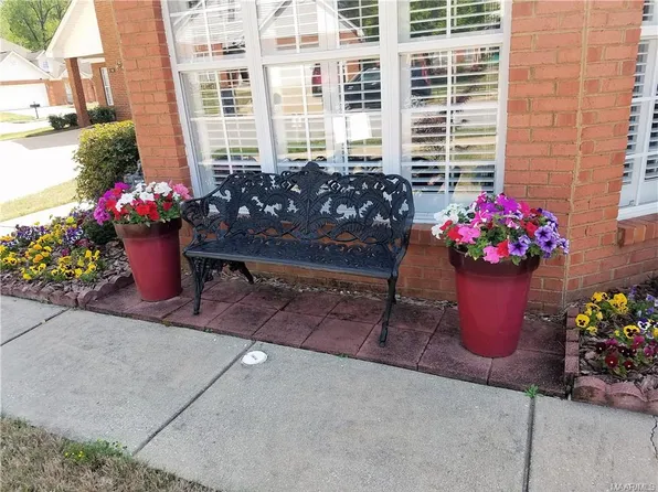 112 River Chase Ct, Wetumpka, AL 36092