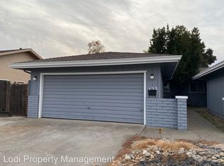 153 S Mills Ave, Lodi, CA 95242