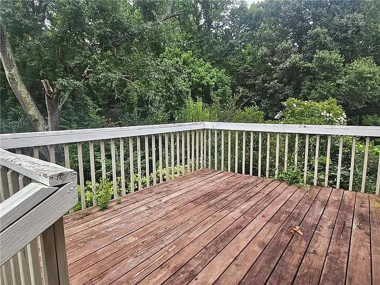 395 Monivea Ln — Photo 23