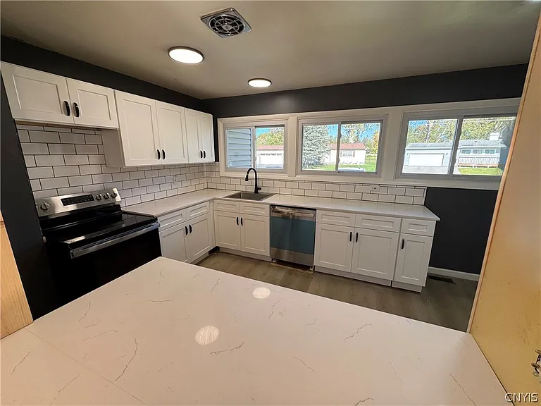17 Gooseberry Ln — Photo 7