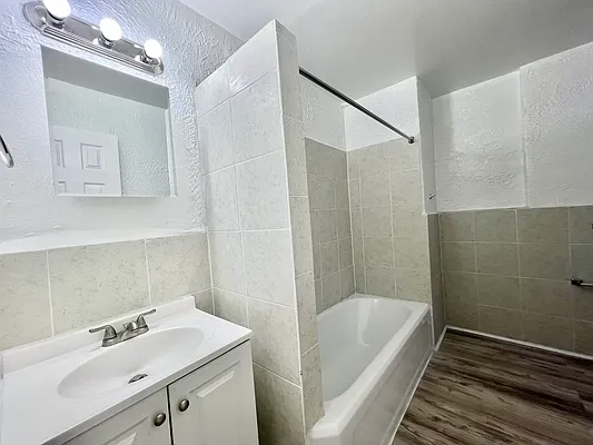 Rented by Bruma Realty LLC | media 12