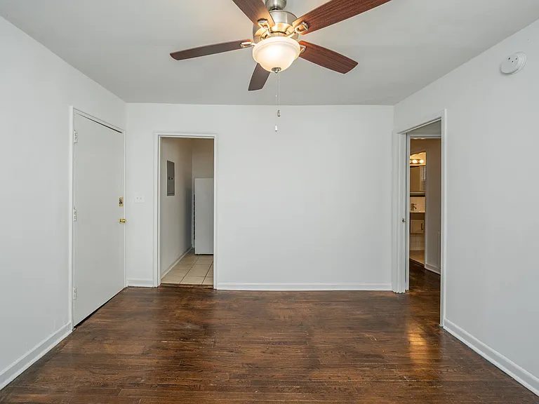 Magnolia Court — Photo 26