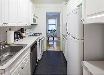 Rented by Warburg