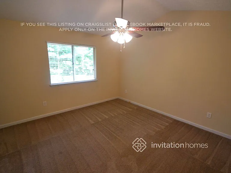 2805 Wildflower Ln — Photo 7