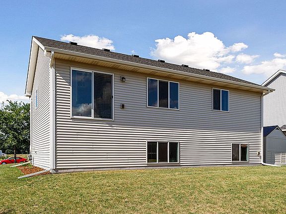 5th image of 3322 235th Ln NW