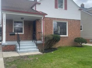 3896 Parkdale Rd, Cleveland Hts, OH 44121