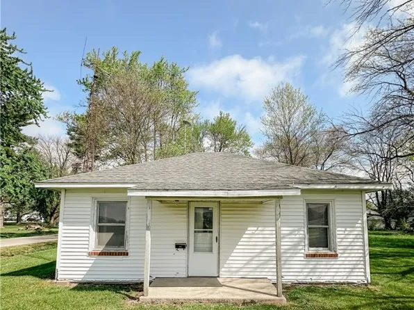 904 S Reed St, Robinson, IL 62454