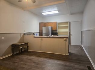 408 Neosho St #7, Burlington, KS 66839
