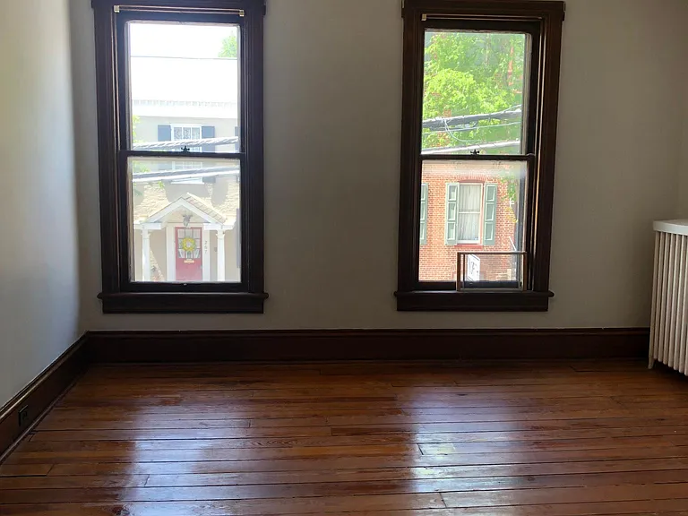 262 Baltimore St #4 — Photo 15