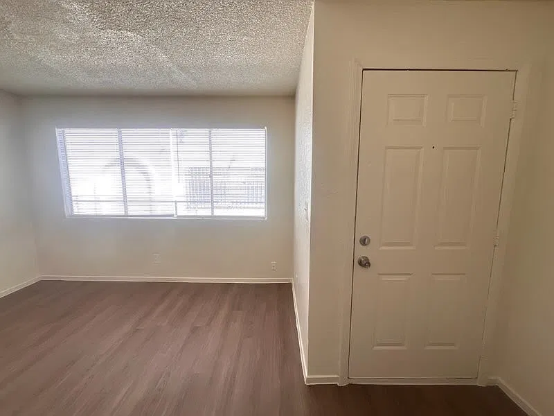 2 bed, 1132 sqft, $1,000 — Photo 3