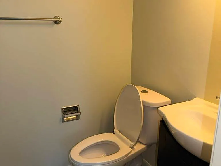 302 Creekside Dr — Photo 18