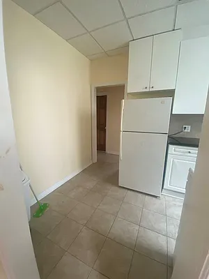 Rented by Bouklis Group | media 8