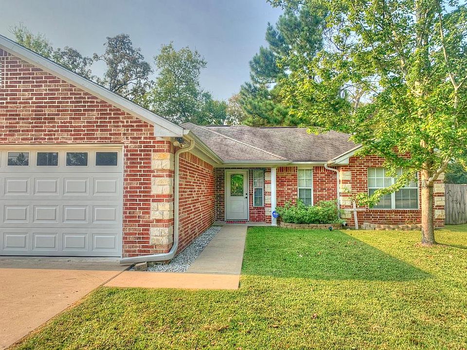 1st image of 108 Oakwood Dr