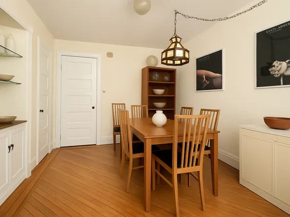 296 Garfield Place image 3 of 14