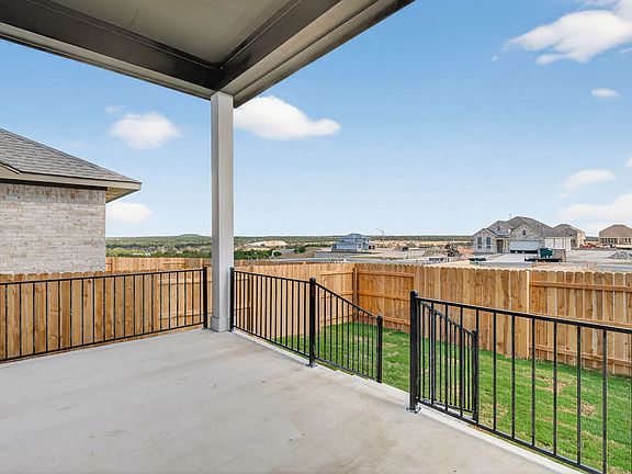 612 Leeland Drive