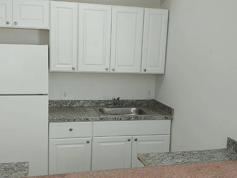 244 NW 11th Ave #3 — Photo 8