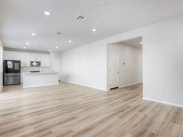 40530 Melrose Dr — Photo 6