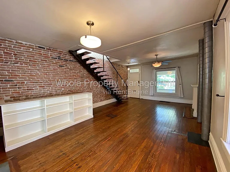 2046 N Ogden St — Photo 6