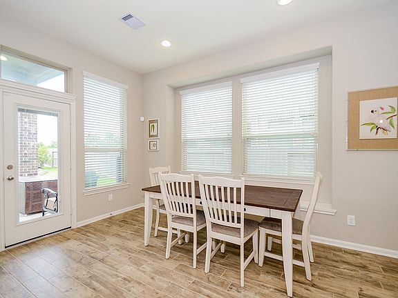 4th image of 9022 Texas Lantana Ct