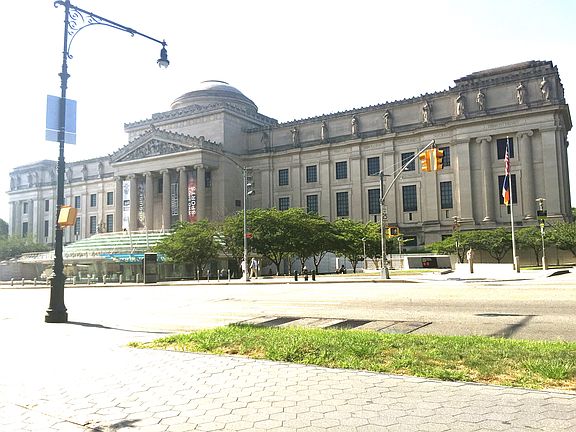 3rd image of 95 Eastern Pkwy #23E