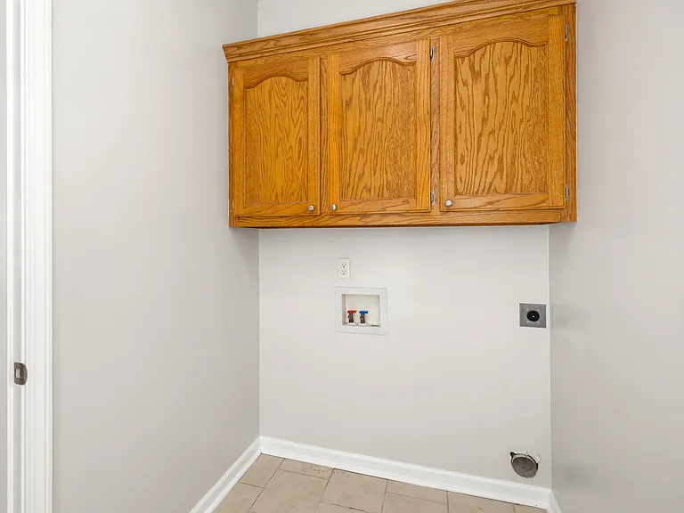 1755 Titanic Ct — Photo 23