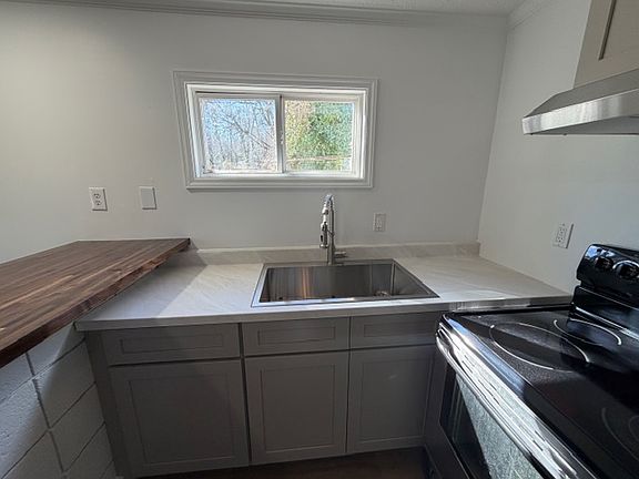 4th image of 1201 Highland Ave #B