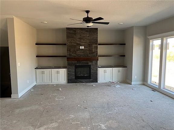 3rd image of 4504 NE 88th St