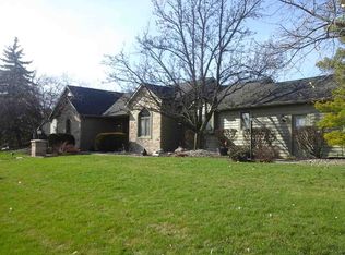 1831 Woodland Lake Pass, Fort Wayne, IN 46825