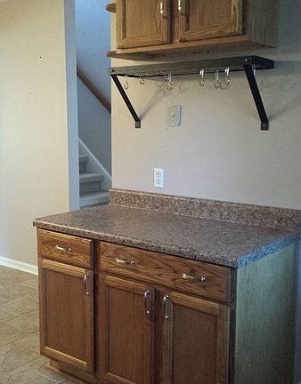 Kitchen
						:
						Pot rack, extra counter space