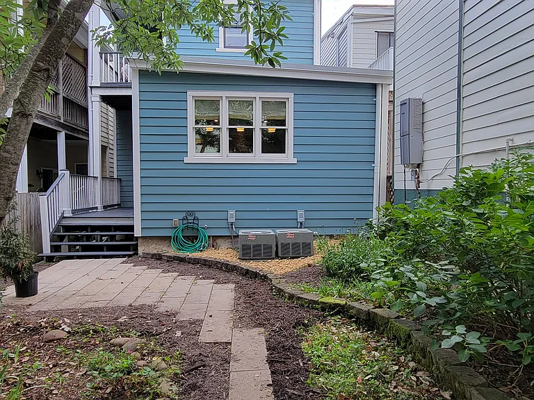 2121 E Marshall St #A — Photo 18