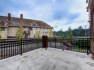 5401 Brookside Blvd. #208, Kansas City, MO 64112